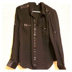 White House Black Market Women's blouse